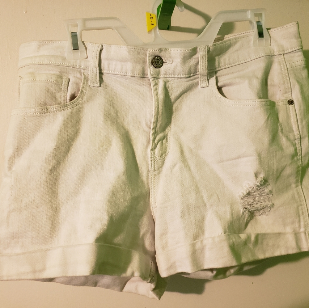 Old Navy White Boyfriend Shorts